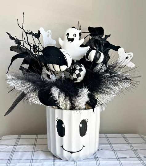 Let's make a beautiful Halloween Centerpiece with the cutest DIY ghost vase filled with black and white Halloween florals and pumpkins. #diyhalloweencrafts #halloweencenterpiece #halloweeninspo #halloweenaesthetic #halloweenghostdecor #halloweencenterpiece #ourcraftymom Painting Tiktok, Diy Ghost, Black And White Halloween, Sharpie Paint Pens, Ghost Painting, Halloween Trends, Ghost Pillow, Ghost Diy, Beautiful Halloween