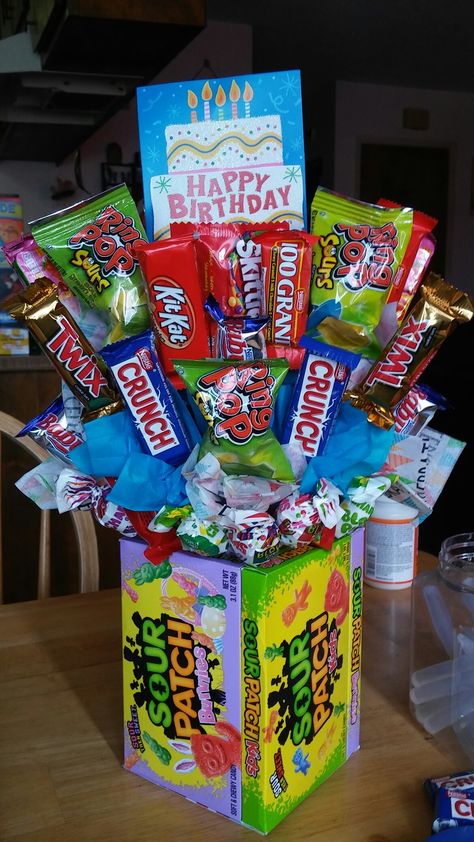 Birthday candy bouquet 18th Birthday Candy Bouquet, Birthday Candy Box Ideas, Candy Baskets Ideas, Candy And Snack Bouquet, Gift Card Candy Bouquet, Candy Bouquet With Money, Happy Birthday Candy Bouquet, Candy Bouquet Ideas Birthday, Candy Box Bouquet