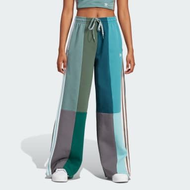 Track Pants For Women, Adidas Store, Bold Shoes, Pants Adidas, Adidas Track Pants, Model Call, Adidas Track, Good Attitude, Adidas X