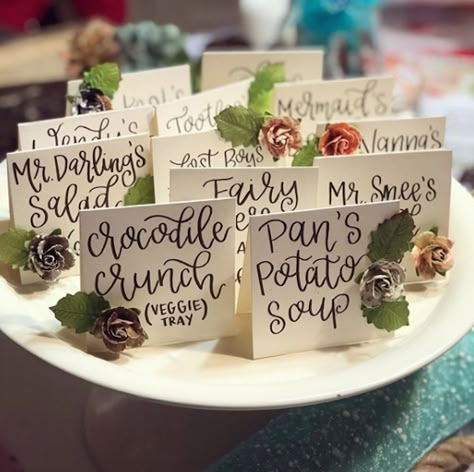 Peter Pan Wedding, Peter Pan Neverland, Peter Pan Nursery, Peter Pan Party, Disney Baby Shower, Veggie Tray, Shower Food, Baby Shower Planning, Baby Shower Fun