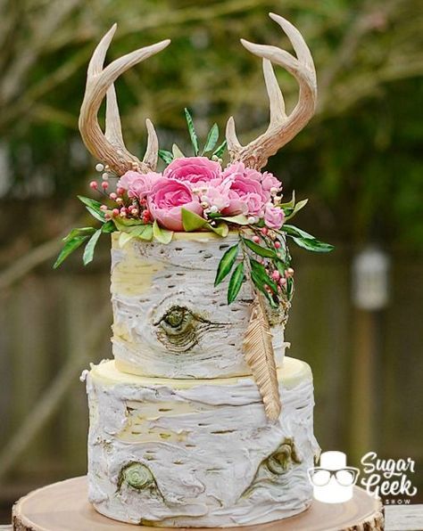 Rustic Boho Birch Cake. Trending for 2017 weddings. Edible antlers, realistic birch tree tiers, and gorgeous sugar flowers. Birch Cake, Boho Wedding Dress With Sleeves, Birch Wedding, Country Wedding Cakes, Wedding Cake Rustic, Fall Wedding Cakes, Wedding Cakes With Flowers, Rustic Boho, Deco Floral