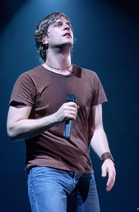 Photos: Rob Thomas through the years Matchbox 20, Elevator Music, Matchbox Twenty, Rob Thomas, Music Things, Contemporary Music, Country Music Singers, Blake Shelton, Thomas Brodie