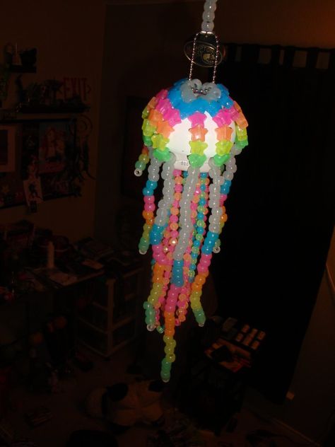 Kandi Jellyfish, Kandi Ideas, Kandi Cuff Patterns, Candy Bracelet, Diy Kandi Bracelets, Pony Bead Crafts, Diy Kandi, Kandi Kid, Kandi Cuff