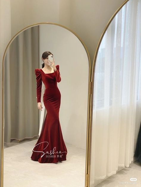 Stylish Party Dresses Classy, Velvet Dress Designs, Gowns Dresses Elegant, Red Dresses Classy, Dresses Classy, Women Dresses Classy, Fancy Dresses Long, Prom Dress Inspiration, Stylish Party Dresses