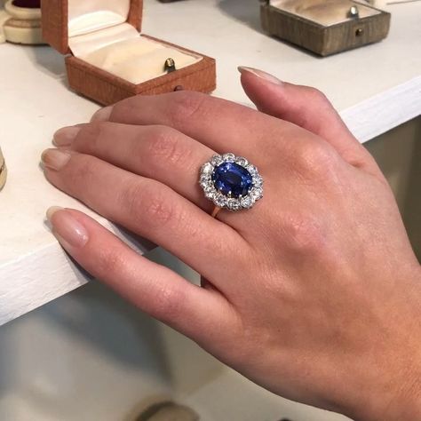 Happy Friday friends! 💙 We just thought we’d start your weekend off right with this Art Deco 8.80 CTW Ceylon sapphire ring! 🎊 Harry Winston Sapphire Ring, Cringe Wedding, Ceylon Sapphire Ring, Happy Friday Friends, Cute Engagement Rings, Engagement Inspo, Sapphire And Diamond Ring, Ceylon Sapphire, Sapphire Engagement Ring Blue