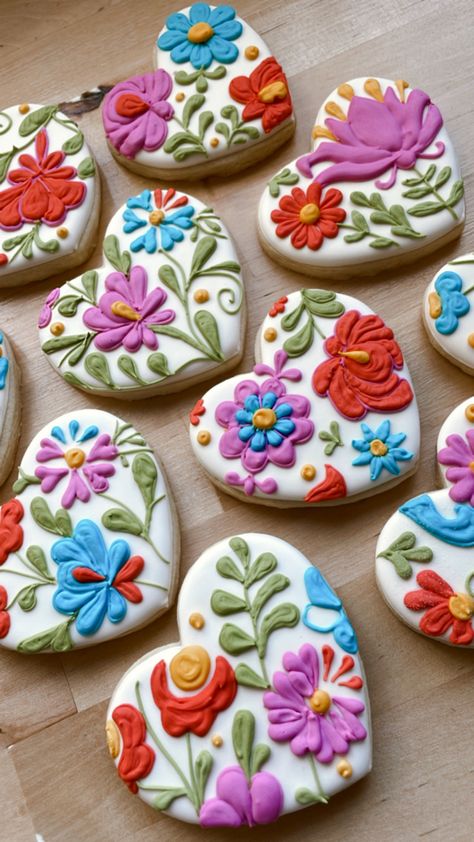 Mexican Inspired Cookies, Mexican Style Cookies, Frida Kahlo Cookies Decorated, Mexican Heart Cookies, Mexican Embroidery Cookies, Fiesta Wedding Shower Cookies, Mexican Sugar Cookies Decorated, Mexican Bridal Shower Cookies, Mexican Decorated Cookies