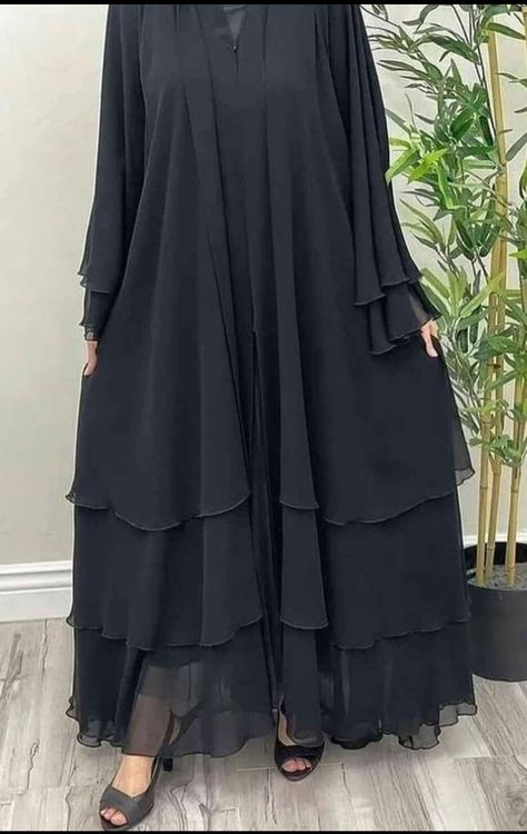 Pakistani Burkha Designs, Pardha Model New 2022, Dubai Borka Design, Abya Styl Burkha, Burka Design Dubai Simple, Abaya Sleeve Design Muslim, Simple Burkha Designs, Burqa Designs Simple, Stylish Burqa Designs