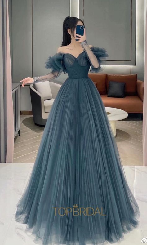 Ball Gowns Dresses Elegant, Net Gown Styles, Aesthetic Ball Gowns, Western Dresses For Women, Bride Dress Simple, Soiree Dresses, Dress Design Drawing, Gowns Dresses Elegant, 파티 드레스