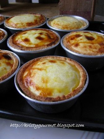 Taro Pie Recipe, Bake Cheese Tart, Flan Dessert, Brazilian Desserts, Coconut Tart, Cheese Tarts, Flan Recipe, Egg Tart, Macaroon Recipes