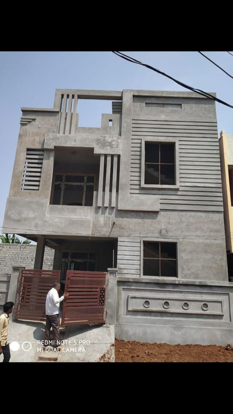 House Design Elevation, Home Elevation Design, Plaster Design, House Styling Interior, Design Elevation, 3 Storey House Design, House Main Gates Design, House Outer Design, Small House Elevation