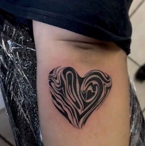 Negative Space Heart Tattoo, Blacked Out Heart Tattoo, Heart Tattoo Grunge, Abstract Heart Tattoo, Trippy Heart Tattoo, Shape Tattoo, Cover Up Tattoos, Tattoo Drawings, Polynesian Tattoo