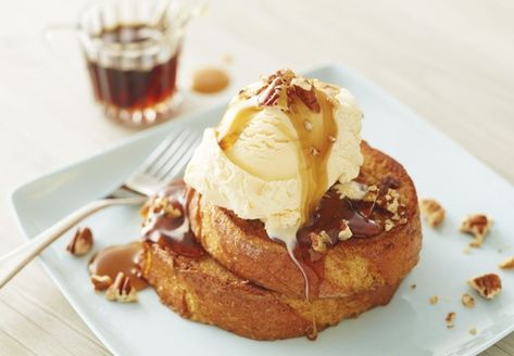 Cinnamon French Toast Recipe Served With Bulla Vanilla Ice Cream Vanila Ice Cream, Cinnamon French Toast Recipe, French Toast Recipe Cinnamon, Brown French, Cinnamon French Toast, Light Snacks, Flavored Milk, French Toast Recipe, Cinnamon Spice