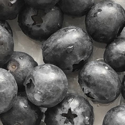 Art Ancien, Mood And Tone, Gray Aesthetic, Black N White, White Aesthetic, Black Aesthetic, Aesthetic Photo, Blueberries, Aesthetic Food