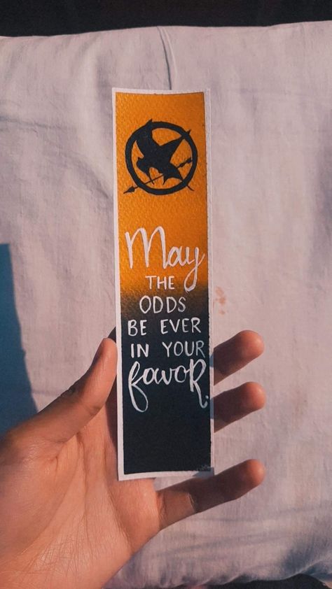 Aesthetic, Distopian Novel, Hunger Games Book 1 Hunger Games Crafts Diy, Bookmarks Hunger Games, The Hunger Games Bookmarks, Hunger Games Gifts Ideas, Hunger Games Room Decor, Hunger Games Bookmark, Hunger Games Watercolor, Hunger Games Painting Ideas, Hunger Games Painting