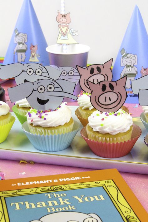 Piggie And Elephant, Book Themed Birthday Party, Elephant And Piggie, Pig Cupcakes, Book Lessons, Elephant Birthday Party, Elephant Cupcakes, Sweet Carolina, Belle Birthday