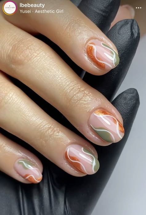 Burnt Orange Nail Design, Short Biab Nail Designs Autumn, Short Autumn Nail Designs, Fall Nails Short Round, Nails For Older Women Over 50 Nailart, Short Round Fall Nails, Autumn Biab Nails, Atum Nails, Short Round Nail Designs