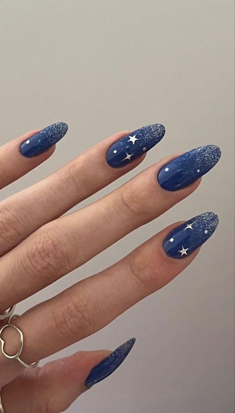 Taylor Swift Nails, Star Nail Designs, Senior Sunrise, Navy Blue Nails, Star Nail, Baby Blue Nails, Blue Nail Designs, Coron, Star Nails