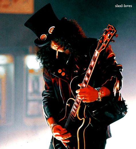 Slash in the estranged video Saul Hudson, Duff Mckagan, Lou Reed, Axl Rose, Mötley Crüe, Guitar Hero, Best Rock, Cool Guitar, Les Paul