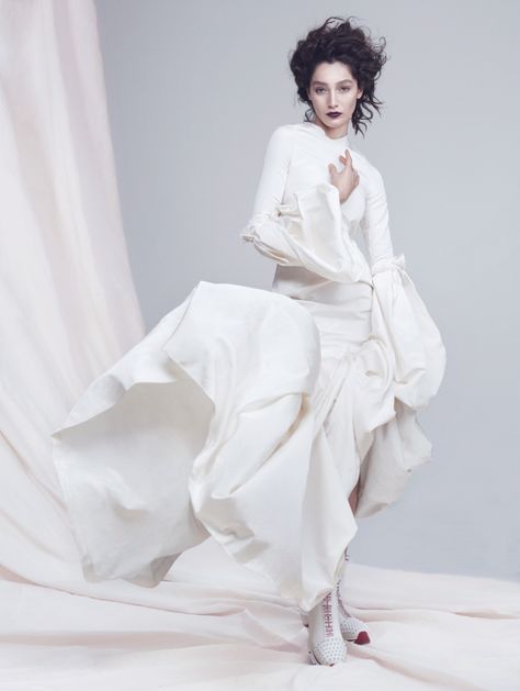 White Fashion Editorial, 2023 Photoshoot, White Editorial, White Fashion Photography, Angel Fashion, White Gowns, Fashion Photography Editorial, Spring 2023, Fashion Editorial