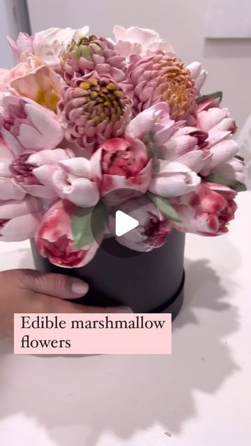 Russian Marshmallow Recipe, Marshmallow Flowers Bouquet, Russian Marshmallow Flowers, Marshmallow Flowers Recipe, Marshmallow Flowers How To Make, Dessert Bouquet, Marshmallow Bouquet, Marshmallow Flowers, Chocolate Ball