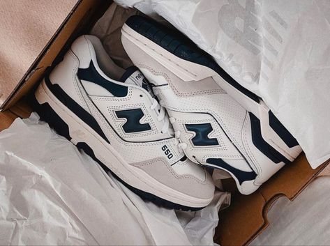 New Balance 550 White, Saucony Grid Azura 2000, Hummel Sneaker, New Balance Sneaker, New Balance, Dark Blue, Fashion Shoes, Sneakers, Instagram Photos