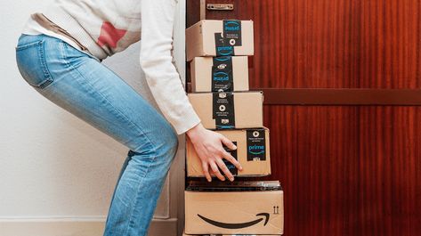 How Amazon Sellers Can Use Instagram to Generate Serious Sales  ||  There are few platforms that perform as well as Instagram does for eCommerce companies and Amazon sellers. Here's how to best use Instagram for Amazon. https://smallbiztrends.com/2019/02/instagram-for-amazon.html Small Business Trends, Amazon Box, Magazine Storage, Amazon Warrior, Amazon Business, Instagram Algorithm, Amazon Reviews, Business Trends, Amazon Seller