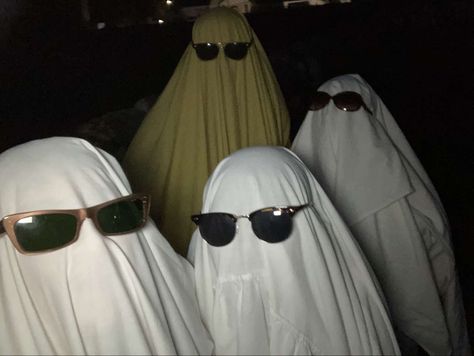 Scary Halloween Costume Ideas For A Group Of 4, 4 Bestie Halloween Costumes, Ghost With Glasses Costume, Halloween Aesthetic Costume Ideas Group, Couple Halloween Costumes Meme, Asthetic Ghost Costumes, Awesome Group Halloween Costumes, Silly Ghost Costume, Ghosts Costumes Aesthetic