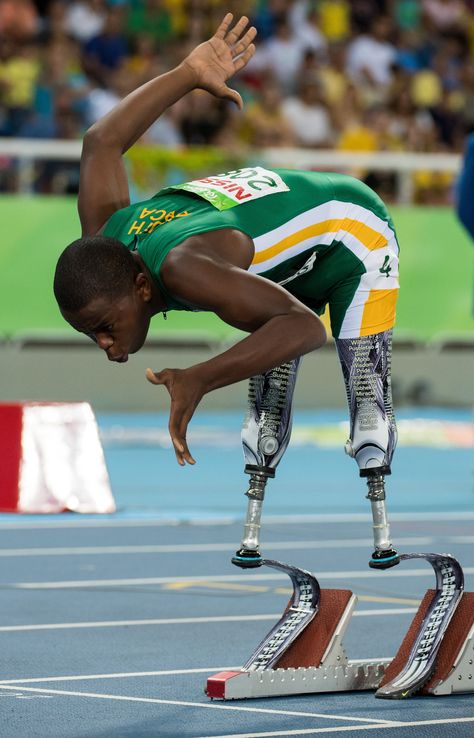 Paralympic Games 2016: day four – in pictures Ladies Football League, Sport Pictures, Girls Football, 2024 Olympics, Shot Put, Paralympic Games, Olympic Gymnastics, Women’s Soccer, Artistic Gymnastics