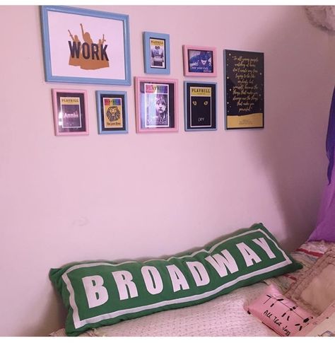 Our DIY broadway street sign body pillow Broadway Themed Bedroom Ideas, Broadway Themed Bedroom, Broadway Bedroom Ideas, Musical Theatre Bedroom, Broadway Room Decor, Wicked Bedroom, Broadway Decor, Broadway Bedroom, Broadway Themed Room