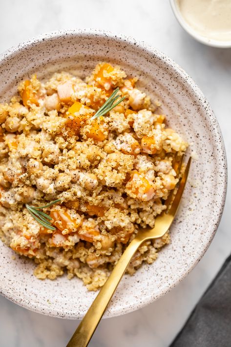 Quinoa With Butternut Squash, Squash Quinoa, Quinoa Squash Recipes, Squash Bowl, Butternut Squash And Quinoa Recipes, Quinoa Butternut Squash Recipes, Fall Quinoa Bowl, Quinoa Recipes Healthy Easy, Vegan Butternut Squash Recipes