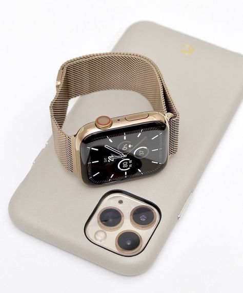 Apple Watch Fashion, Rose Gold Apple Watch, Apple Watch Bracelets, Gold Apple Watch, Pink Watch, Gold Apple, Mac Book, Iwatch Apple, Desktop Accessories