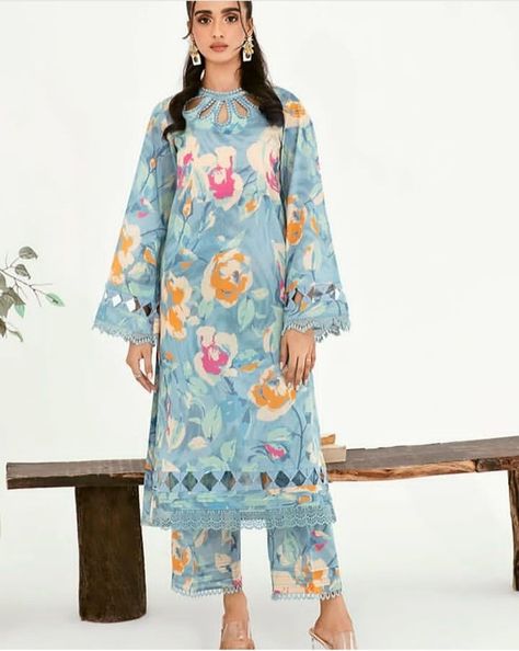 Lawn Printed Shirts Designs, Printed Cotton Suit Designs, Lawn Frock Design, Lawn Shirt Design, Dress Design Pakistani, Lawn Dress Design, Daman Design, Printed Kurti Designs, Cotton Suit Designs