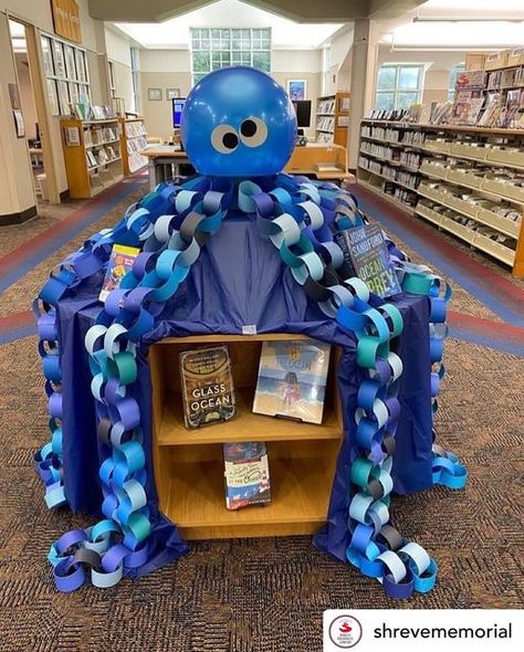 Under The Sea Reading Corner, Dive Into A Good Book Display, June Library Display Ideas, Under The Sea Book Fair Ideas, Book Display Ideas Library, Book Fair Themes, Ocean Book Fair Theme, Bookfair Themes, Under The Sea Library Theme