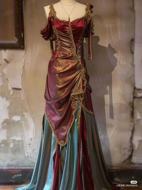 Flowy Fantasy Dresses, Funky Prom Dresses, Red Carpet Dresses Ideas, Romani Dress, Acubi Dress, Apology Video, Academia Dress, Pretty Gowns, Video Dress