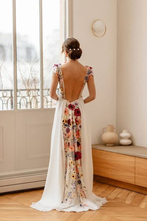 Colorful Weddings, Modest Bridal Gowns, Banff Wedding, Event Decorating, Backless Bridal Gowns, Satin Bridal Gowns, Modest Bridal, Princess Bridal Gown, Wedding Dress With Lace