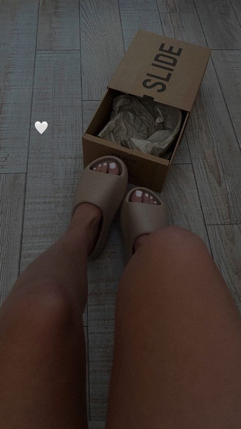 beige yeezy slides in Color pure summer shoes Yeezy Slides Beige, Toenail Inspo Aesthetic, Shoe Inspo 2023, Yeezy Slides Pure Outfit, Core Yeezy Slides, Beige Slides Outfit, Pure Yeezy Slides Outfit, White Yeezy Slides, Pink Yeezy Slides