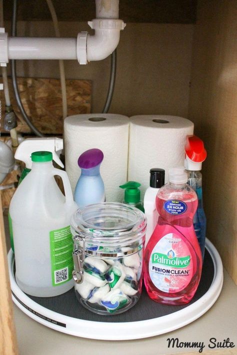 Organize Under Kitchen Sink, Küchen In U Form, Under Kitchen Sink, Under Kitchen Sink Organization, Kitchen Sink Organization, Sink Organization, Small Kitchen Organization, Organize My Life, House Organization