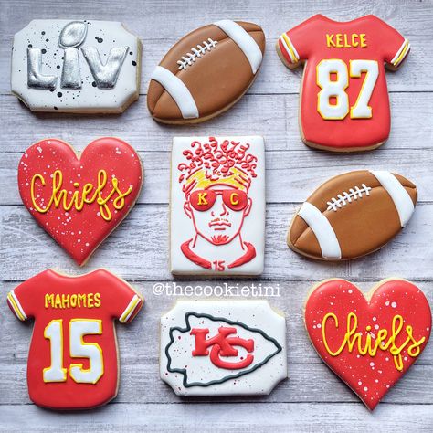 Dusted off the cookie supplies for a fun order and decided to make these babies. ❤️💛🏈 #KCChiefs #Mahomes #Chiefs #Kelce #RunitBack #superbowlcookies #royalicingcookiedecorating #superbowlbound #superbowlLV #beatthebuccs #cookiedecorating Chiefs Cookies Royal Icing, Patrick Mahomes Cookies Decorated, Chiefs Dessert Kansas City, Kansas City Cookies Decorated, Chiefs Themed Birthday, Chiefs Football Cookies, Kc Chiefs Sugar Cookies, Patrick Mahomes Cookies, Super Bowl Sugar Cookies Decorated