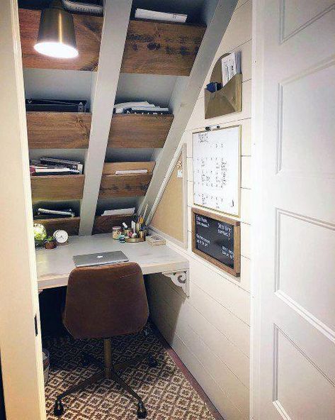 Stunning Home Office for Small Space #homeofficeideas #homeofficedesign #smallspaces #redobasement Office Under Stairs, Closet Under Stairs, تحت الدرج, Tiny Home Office, Attic Office, Home Office Closet, Tiny Office, Small Workspace, Under Stairs Cupboard