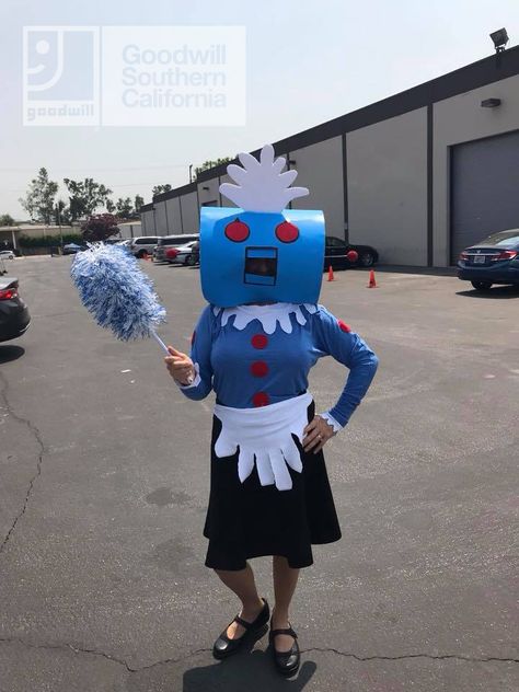 Rosie The Robot Costume, Wild Robot Costume, Rosey Riviter Costume, Womens Robot Costume, Robot Box Costume, Robot Costume Diy, Robot Halloween Costume, Robot Costumes, Robot Party