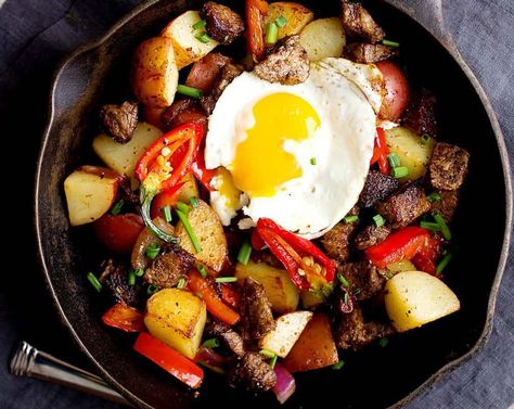 Asada Recipes, Weekend Recipes, Carne Asada Recipes, Fast Breakfast, Hash Recipe, Tender Steak, Homemade Recipe, Crispy Potatoes, Carne Asada