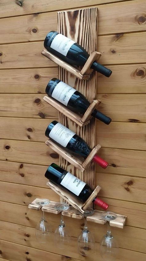 Easy Diy Wine Rack, Wall Mounted Wine Rack Ideas, Diy Wine Holder, Wine Holder Ideas, Wooden Wine Rack Wall, Pallet Wine Racks, Ideas Con Palets, Wine Bottle Holder Diy, Pallet Wine Rack Diy