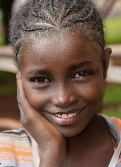 Village Girl, Wolayta, Ethiopia | by Rod Waddington Village Girl, African Children, African People, Airbrush Art, Beauty Eyes, African Beauty, People Of The World, Interesting Faces, 인물 사진