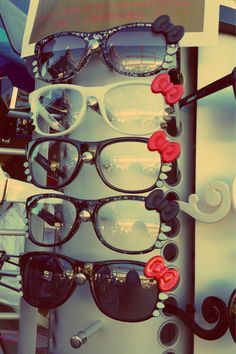 Hello Kitty Glasses, 2010 Aesthetic, Tumblr Girly Aesthetic 2013, Summer Tumblr, 2010s Aesthetic, 2010s Nostalgia, 2013 Swag Era, Pink Tumblr Aesthetic, Beach Pink