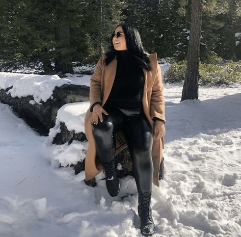 Cute Cold Weather Outfits Plus Size, Chicago Winter Outfits Plus Size, Snow Plus Size Outfits, Winter Outfits Cold Plus Size, Plus Size Snow Outfit, Cold Weather Outfits Plus Size, Plus Size Winter Outfits 2022, Winter Curvy Outfits, Plus Winter Outfits