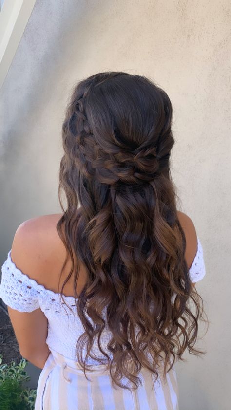 Prom Hairstyles Braid, Prom Hairstyles Shoulder Length, Brown Wedding Hair, Shaved Haircut, Medium Hairs, Side Shaved, Wedding Hair Brunette, Bridal Hair Half Up, Bridemaids Hairstyles