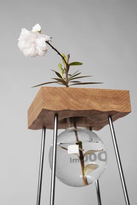 T Design Industrial, Wooden Furniture, Wooden Table, Objects Design, Wood Design, Cool Furniture, A Flower, Wood Furniture, Home Deco