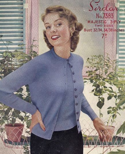 50s Sweater, Twin Set Sweater, Ladies Knitting Patterns, Fifties Fashion, Vintage Knitting Patterns, Patterned Cardigans, Twin Set, Casual Cardigans, Vintage Cardigan