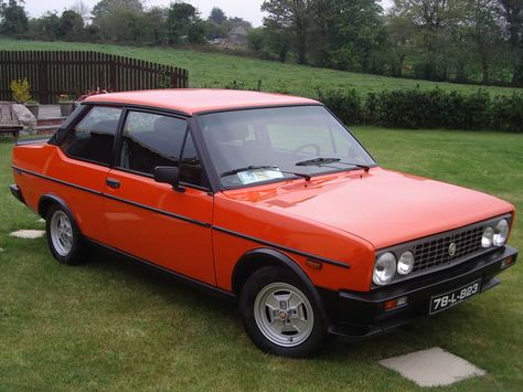 Fiat 131 Mirafiori, Fiat 128, 70s Cars, Fiat Cars, Fiat 600, Fiat Abarth, Steyr, Vintage Bike, Family Car