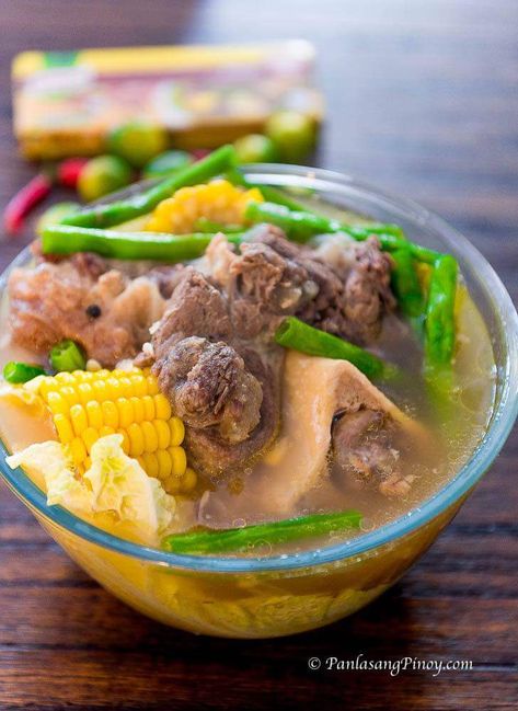 How to Cook Bulalo and Tagaytay Mahogany Market Tour - Panlasang Pinoy Beef Bulalo, Bulalo Recipe, Beef Nilaga Recipe, Nilaga Recipe, Beef Shank Soup, Pilipino Food Recipe, Beef Shanks, Spaghetti With Ground Beef, Asian Soup